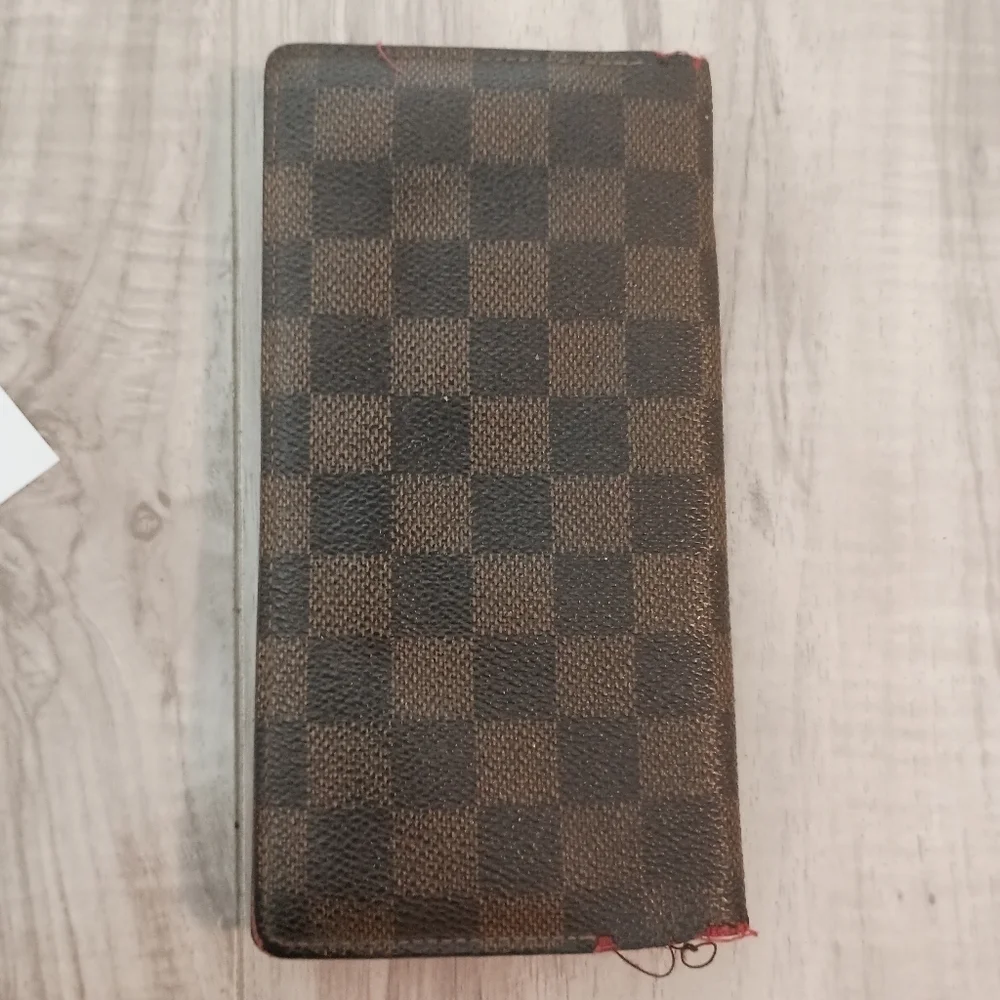 Authentic Louis Vuitton Damier Wallet Brown for Men's Wallets